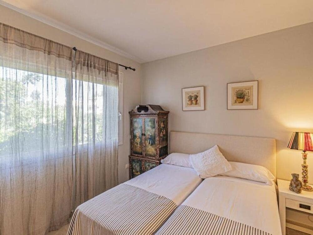 3 Zimmer Apartment zu verkaufen in Estepona mit Pool Garage - 495.000 € (Ref: 9321421)