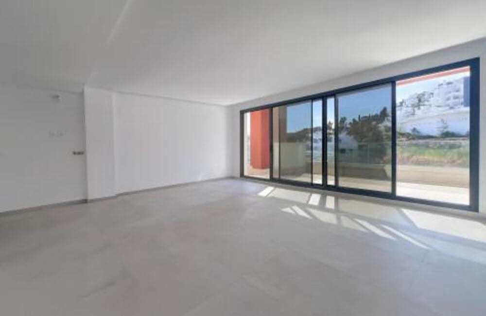 3 bedroom Penthouse for sale in La Quinta with pool garage - € 1,395,000 (Ref: 9321423)