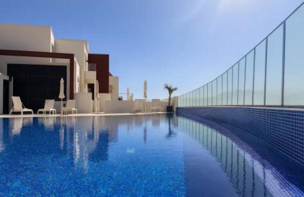3 bedroom Penthouse for sale in La Quinta with pool garage - € 1,395,000 (Ref: 9321423)