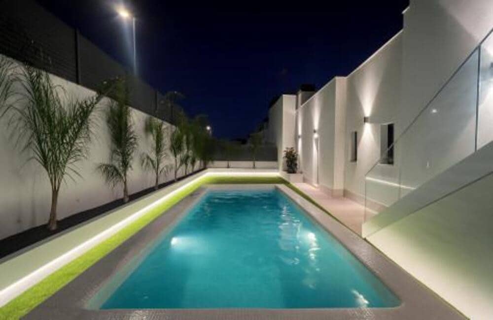 3 bedroom Penthouse for sale in La Quinta with pool garage - € 1,395,000 (Ref: 9321423)