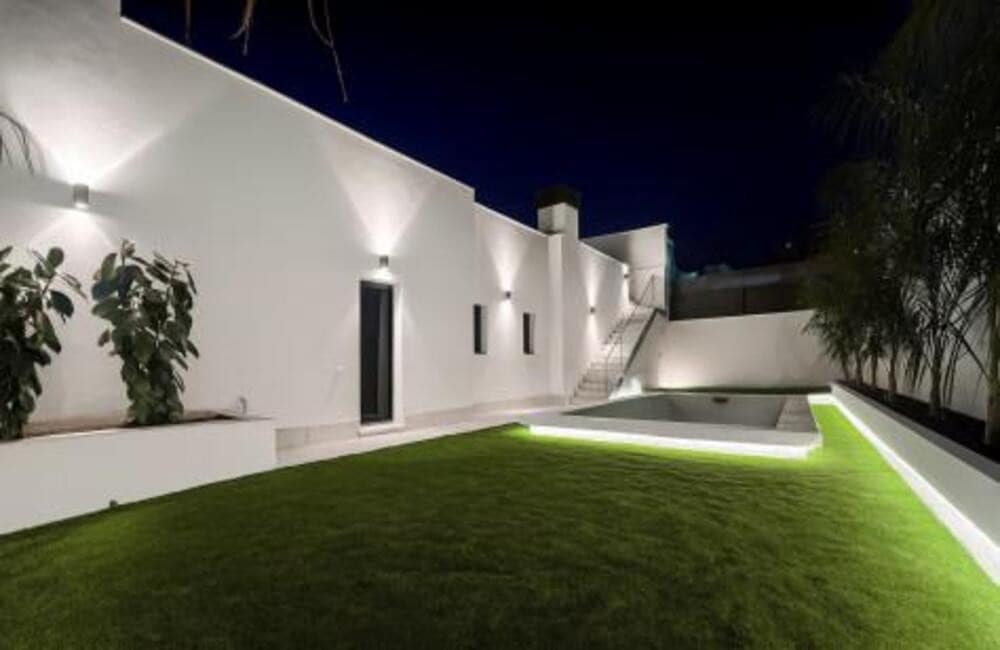 3 bedroom Penthouse for sale in La Quinta with pool garage - € 1,395,000 (Ref: 9321423)