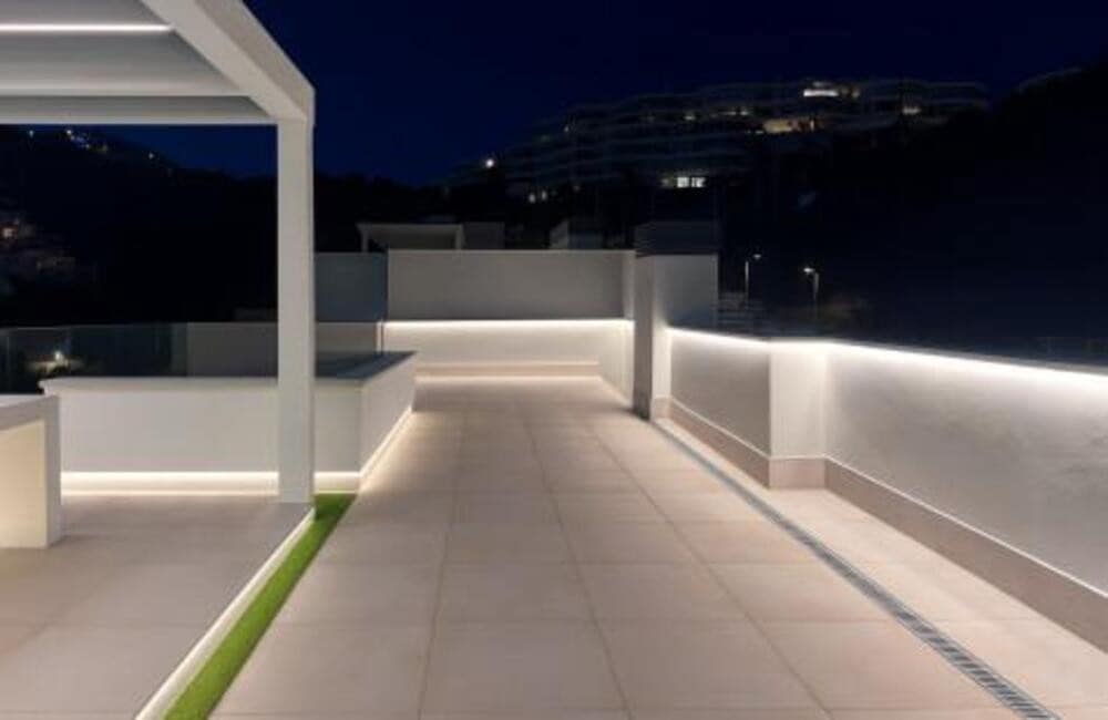 3 bedroom Penthouse for sale in La Quinta with pool garage - € 1,395,000 (Ref: 9321423)