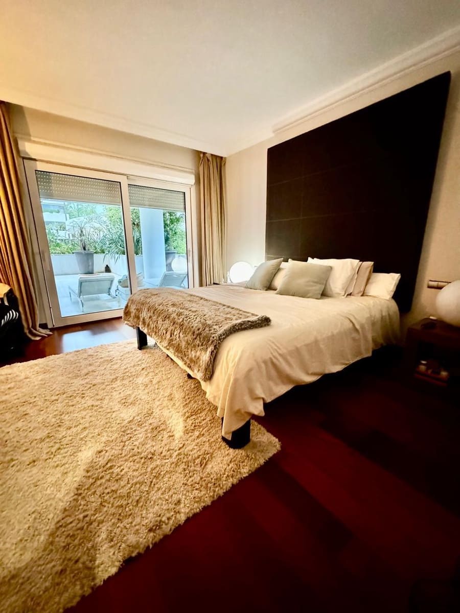 3 sovrum Lägenhet att hyra i Marbella med pool garage - 7 500 € (Ref: 9330192)