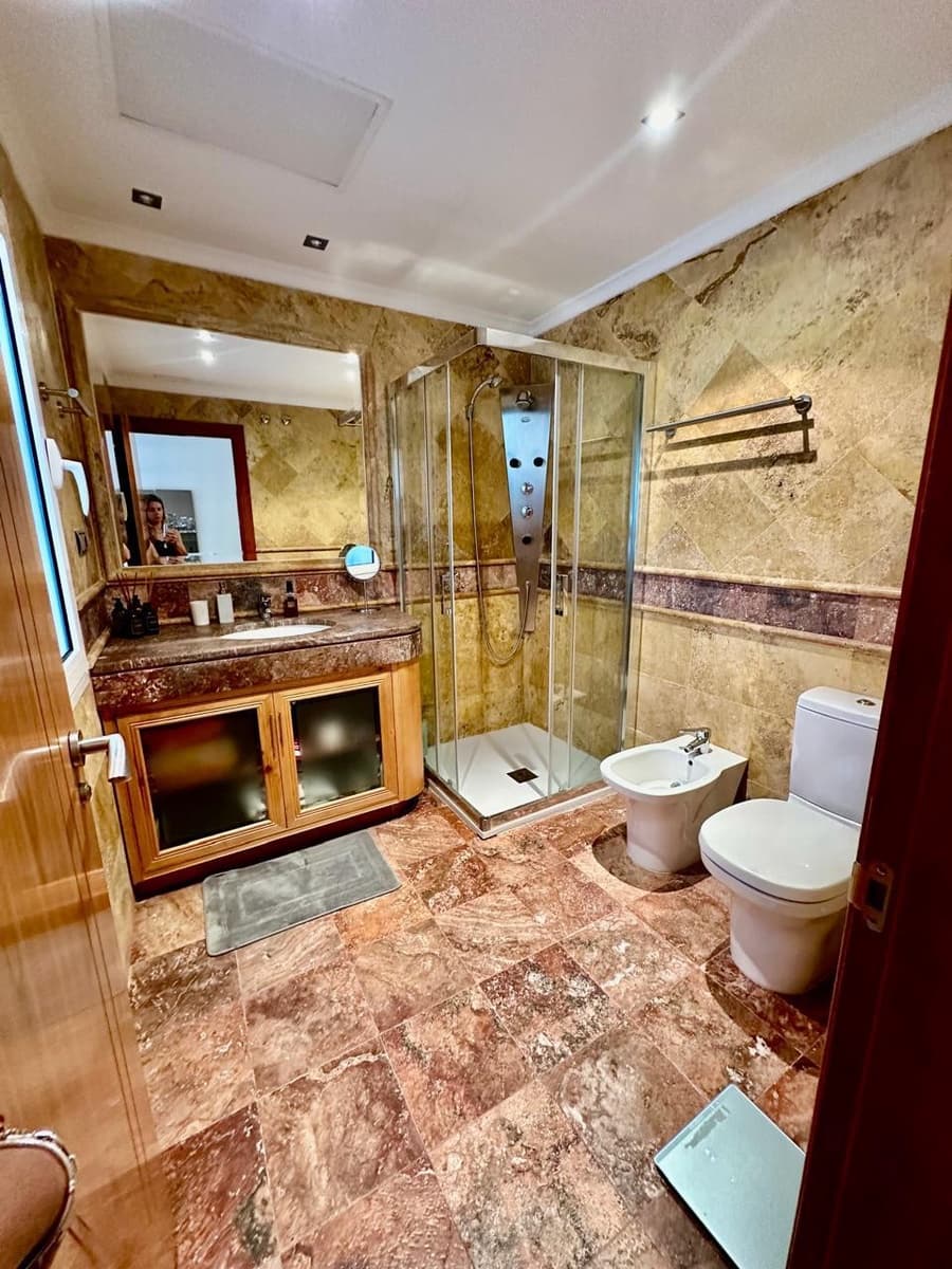 3 sovrum Lägenhet att hyra i Marbella med pool garage - 7 500 € (Ref: 9330192)
