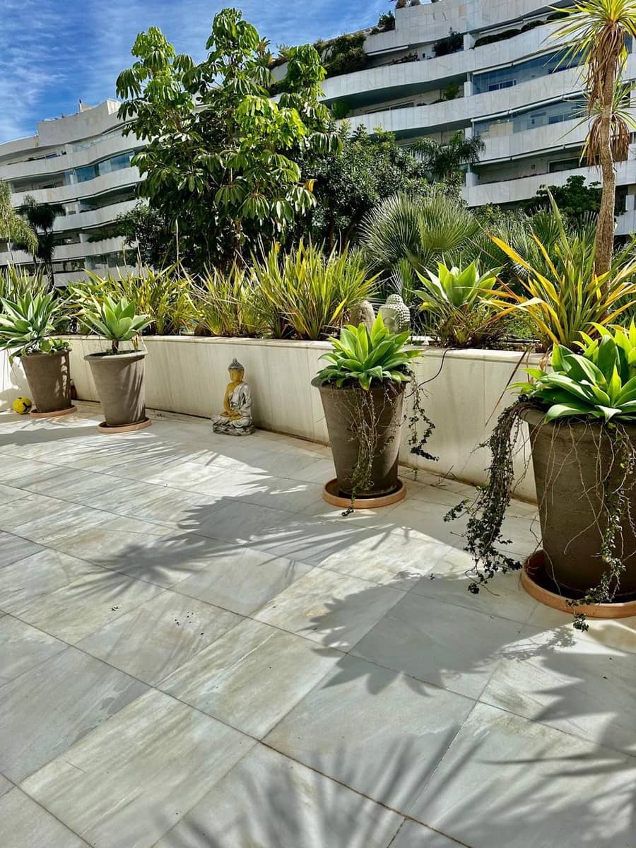 3 sovrum Lägenhet att hyra i Marbella med pool garage - 7 500 € (Ref: 9330192)