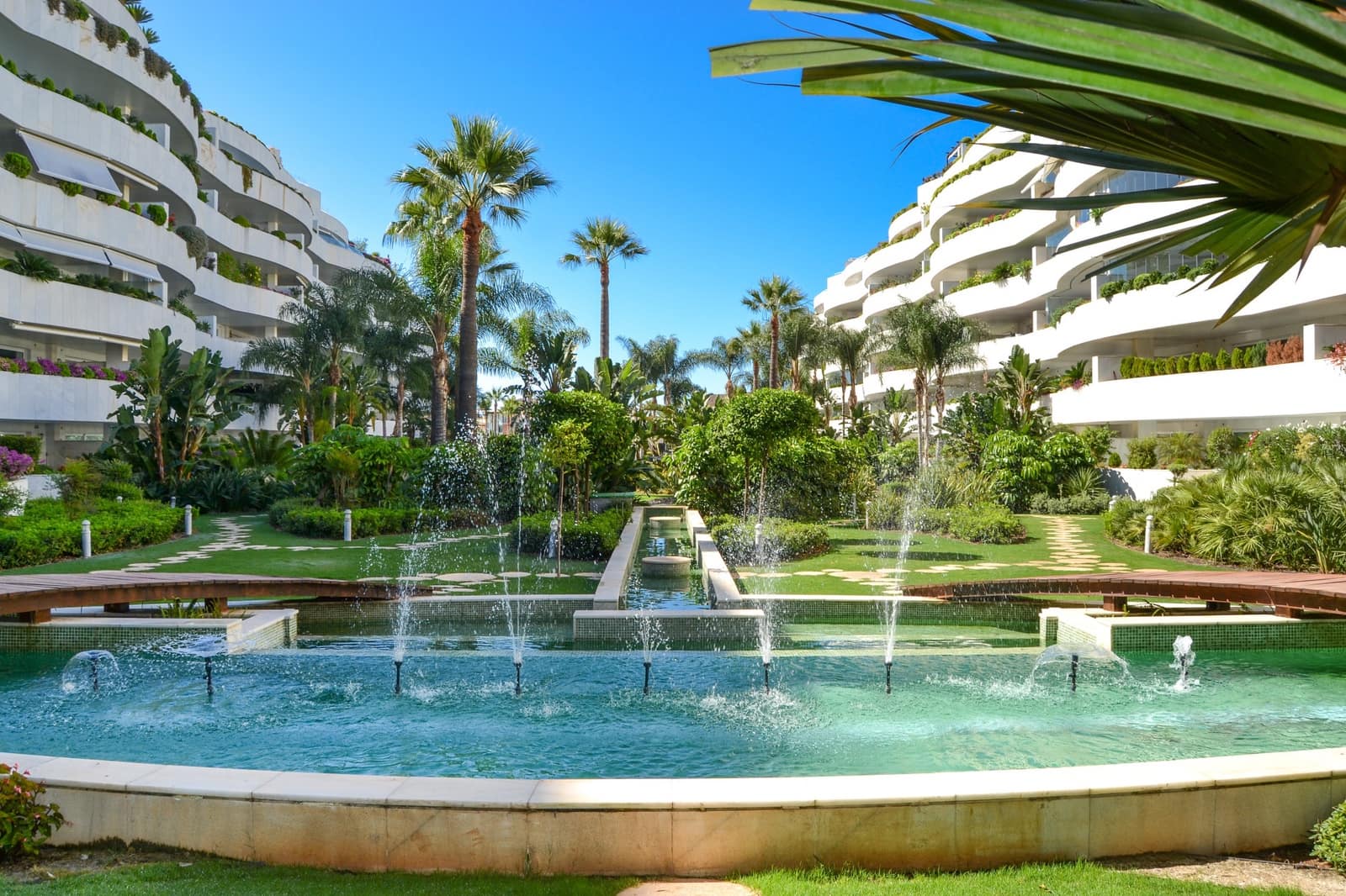 3 sovrum Lägenhet att hyra i Marbella med pool garage - 7 500 € (Ref: 9330192)