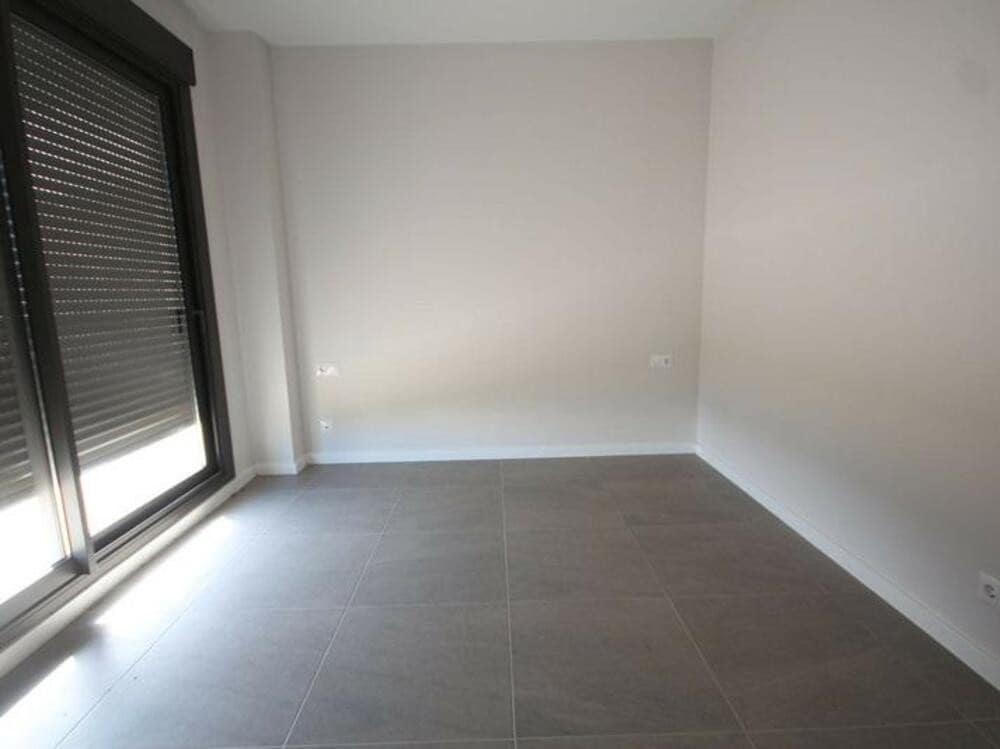 3 chambre Villa/Maison Semi-Mitoyenne à vendre à Riviera del Sol avec piscine garage - 605 000 € (Ref: 9337478)