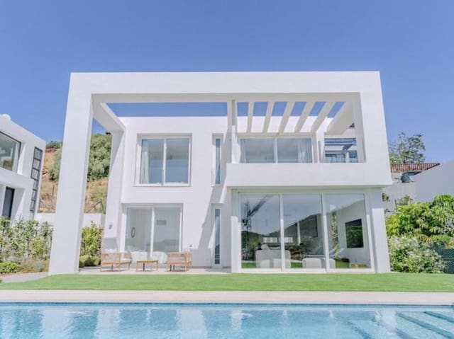 3 camera da letto Villa da affittare in El Higuerón, Fuengirola con piscina garage - 6.000 € (Rif: 9337479)