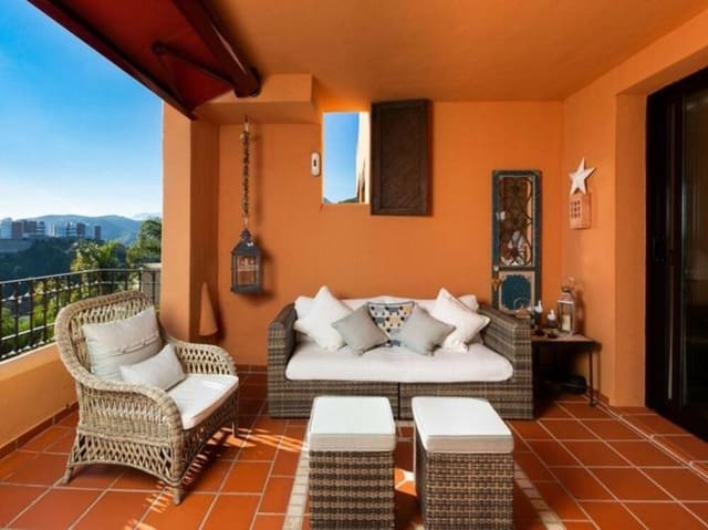 2 bedroom Apartment for rent in Los Arqueros - Puerto del Almendro, Benahavís with pool - € 2,000 (Ref: 9337480)