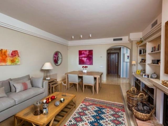 2 bedroom Apartment for rent in Los Arqueros - Puerto del Almendro, Benahavís with pool - € 2,000 (Ref: 9337480)