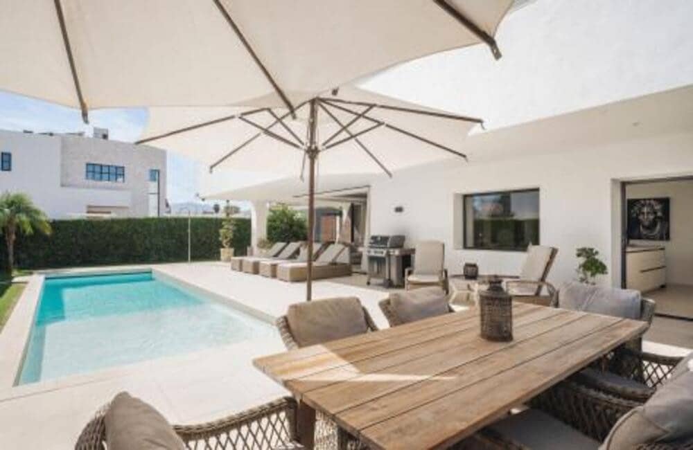 5 sypialnia Willa na sprzedaż w San Pedro de Alcantara z basenem - 2 590 000 € (Ref: 9337482)