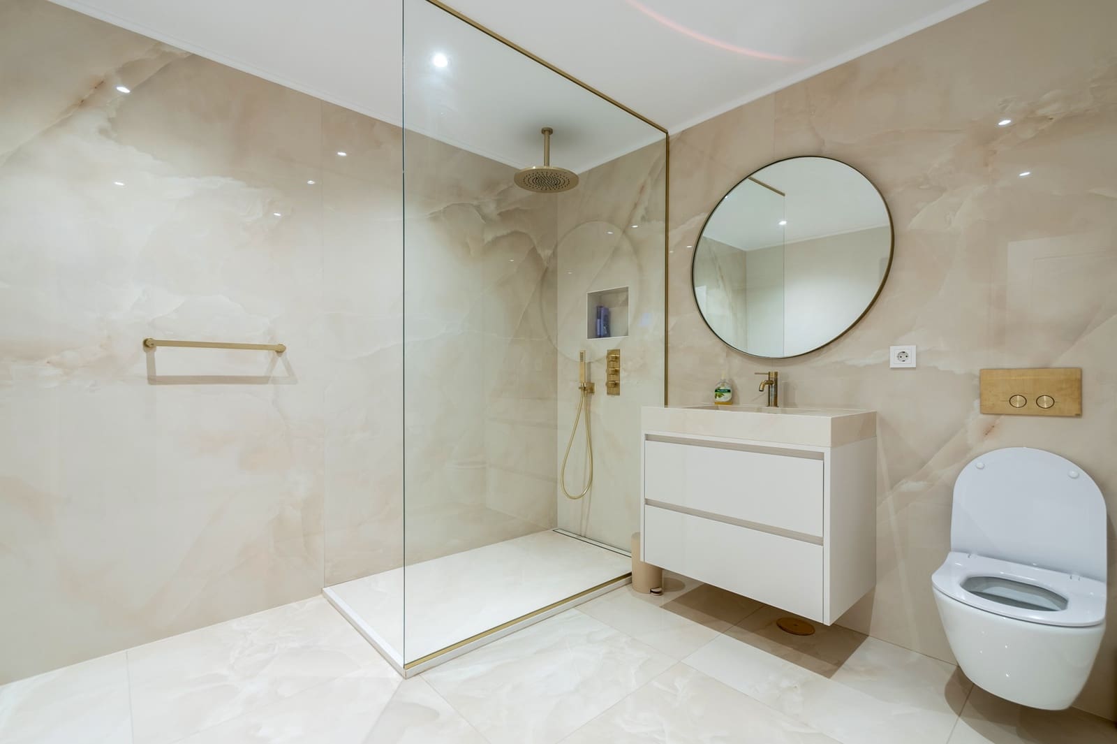 5 soverom Villa til salgs i Marbella med svømmebasseng garasje - € 3 500 000 (Ref: 9340535)