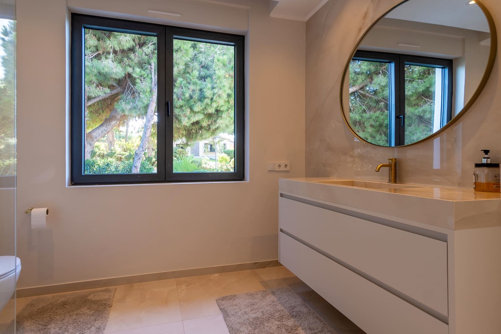 5 soverom Villa til salgs i Marbella med svømmebasseng garasje - € 3 500 000 (Ref: 9340535)