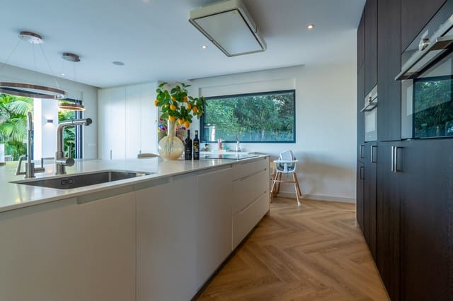 5 soverom Villa til salgs i Cabopino - Artola, Marbella med svømmebasseng garasje - € 3 500 000 (Ref: 9340535)