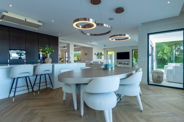 5 soverom Villa til salgs i Cabopino - Artola, Marbella med svømmebasseng garasje - € 3 500 000 (Ref: 9340535)