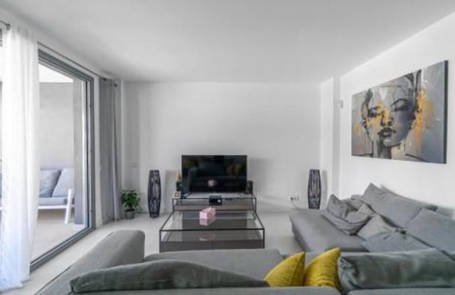 4 bedroom Apartment for rent in Sotoserena, Estepona with pool garage - € 3,400 (Ref: 9340536)