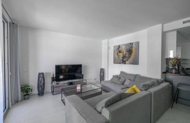 4 bedroom Apartment for rent in Sotoserena, Estepona with pool garage - € 3,400 (Ref: 9340536)