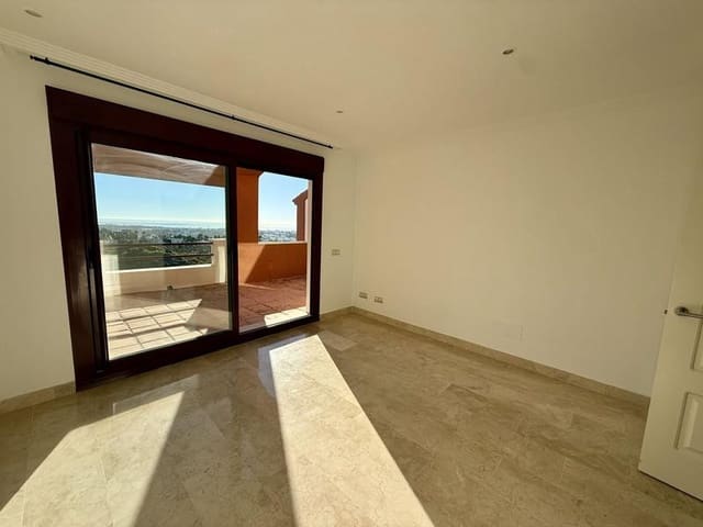 4 quarto Casa em Banda para arrendar em El Paraíso, Benahavís com piscina garagem - 3 500 € (Ref: 9344190)