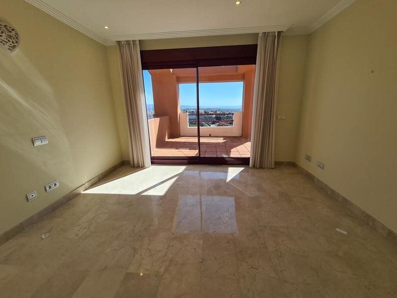 4 sovrum Hus att hyra i Benahavis med pool garage - 4 000 € (Ref: 9344190)