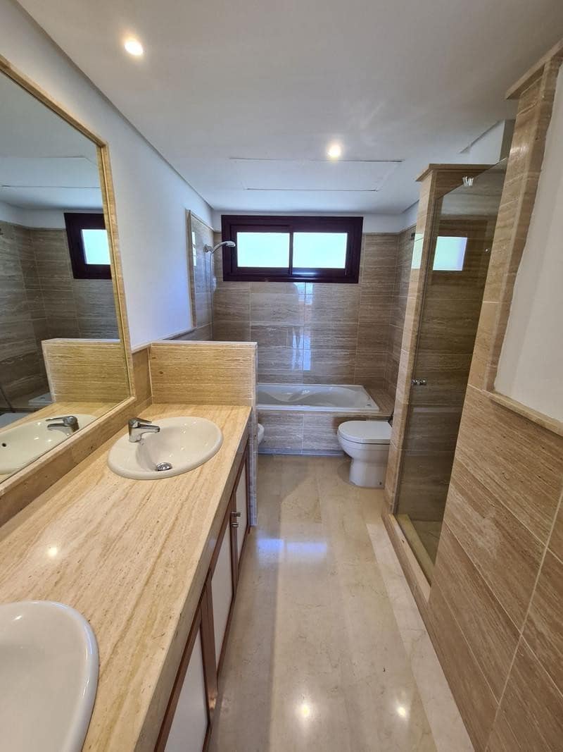 4 sovrum Hus att hyra i Benahavis med pool garage - 4 000 € (Ref: 9344190)