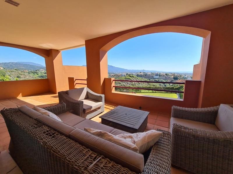 4 sovrum Hus att hyra i Benahavis med pool garage - 4 000 € (Ref: 9344190)