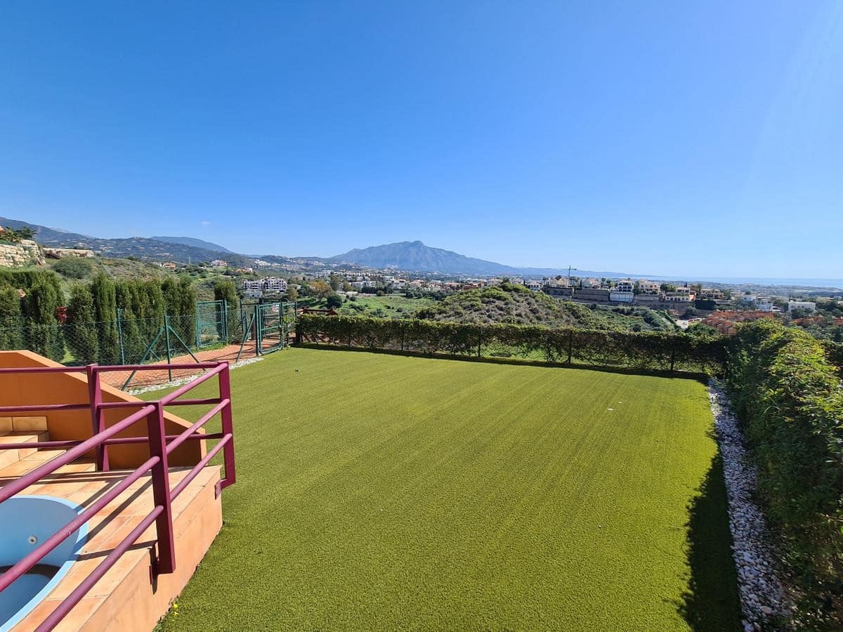 4 sovrum Hus att hyra i Benahavis med pool garage - 4 000 € (Ref: 9344190)
