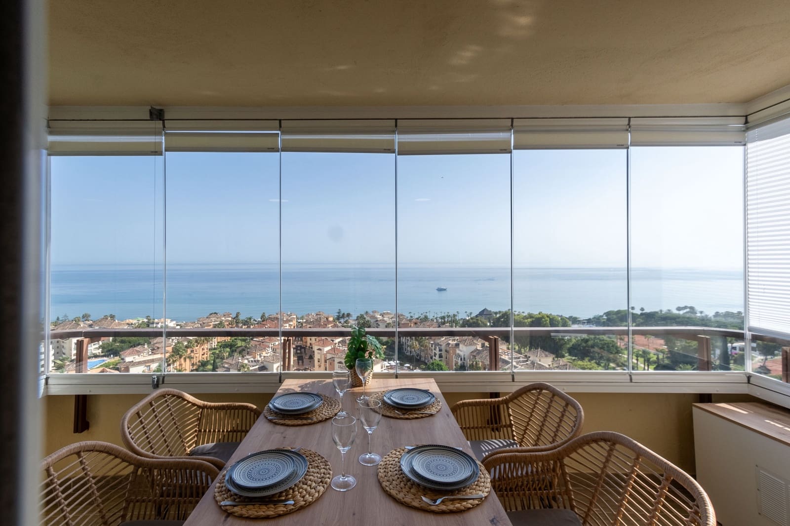 1 sypialnia Apartament do wynajęcia w Marbella z garażem - 1 950 € (Ref: 9344191)