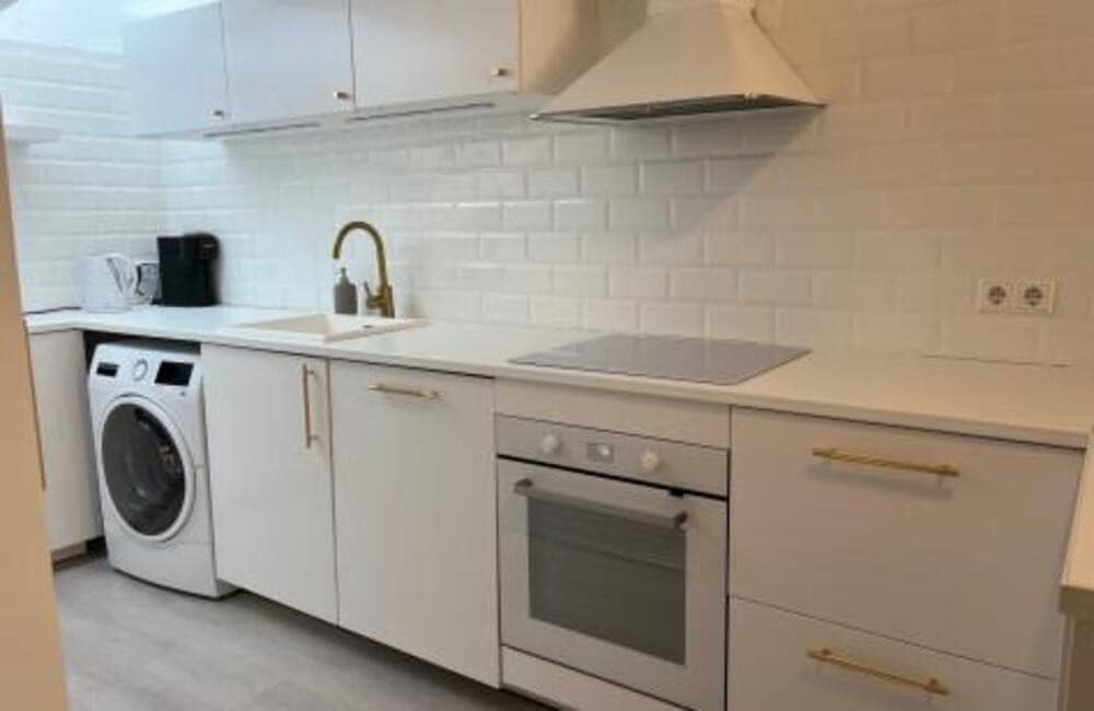 3 sovrum Lägenhet att hyra i Nueva Andalucia med pool - 3 000 € (Ref: 9344192)