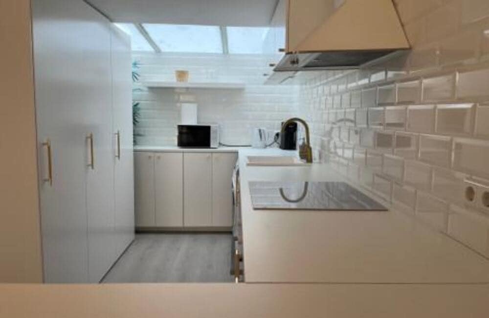 3 sovrum Lägenhet att hyra i Nueva Andalucia med pool - 3 000 € (Ref: 9344192)