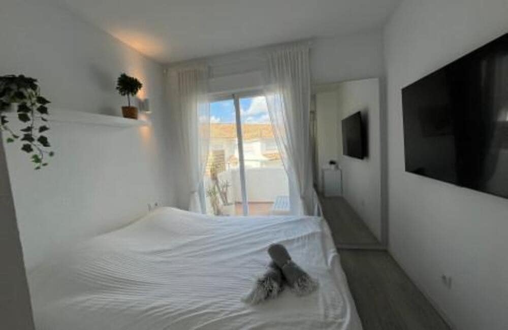 3 sovrum Lägenhet att hyra i Nueva Andalucia med pool - 3 000 € (Ref: 9344192)