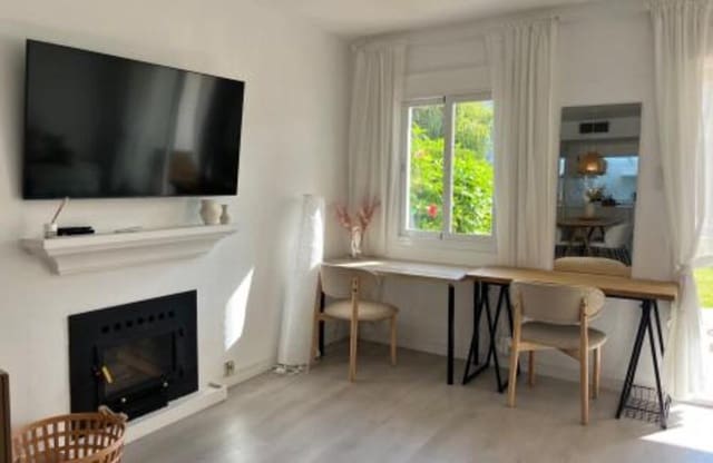 3 soverom Leilighet til leie i Nueva Andalucía Centro, Marbella med svømmebasseng - € 3 000 (Ref: 9344192)