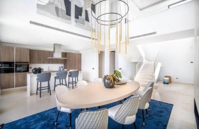 6 soverom Villa til leie i Nueva Andalucía Centro, Marbella med svømmebasseng garasje - € 19 000 (Ref: 9344193)