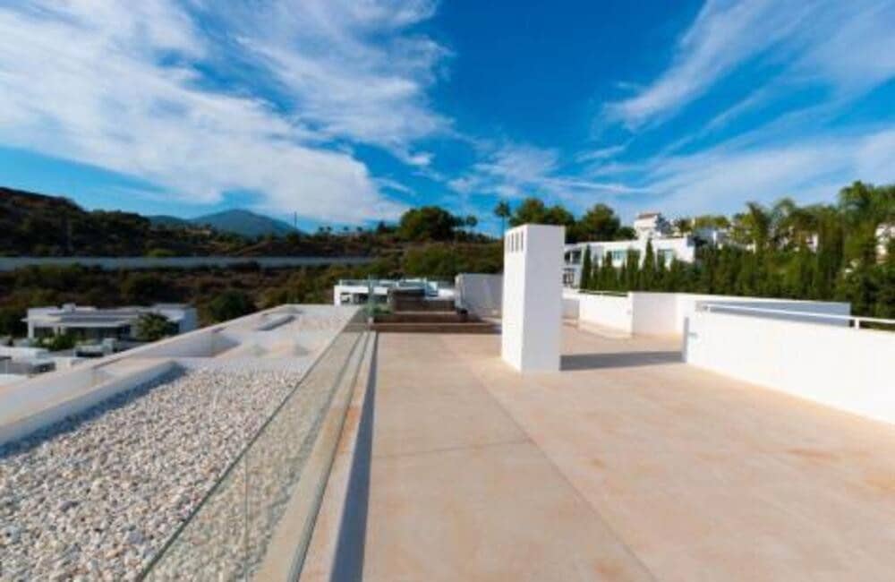 6 soverom Villa til leie i Nueva Andalucia med svømmebasseng garasje - € 19 000 (Ref: 9344193)