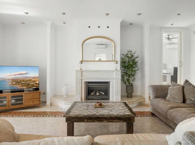 5 soverom Villa til salgs i Hacienda Las Chapas, Marbella med svømmebasseng garasje - € 1 995 000 (Ref: 9346639)