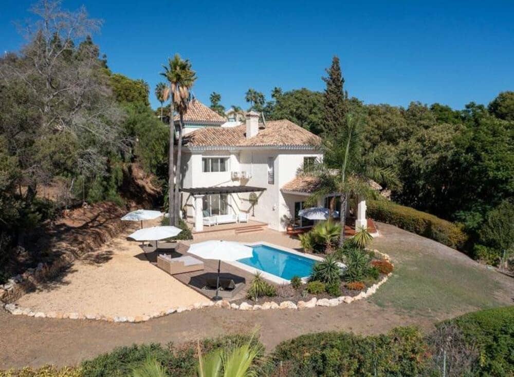 Chalet de 5 habitaciones en Marbella en venta con piscina garaje - 1.995.000 € (Ref: 9346639)