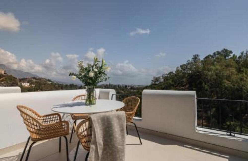 3 sypialnia Apartament na sprzedaż w Benahavis z basenem - 599 000 € (Ref: 9346641)