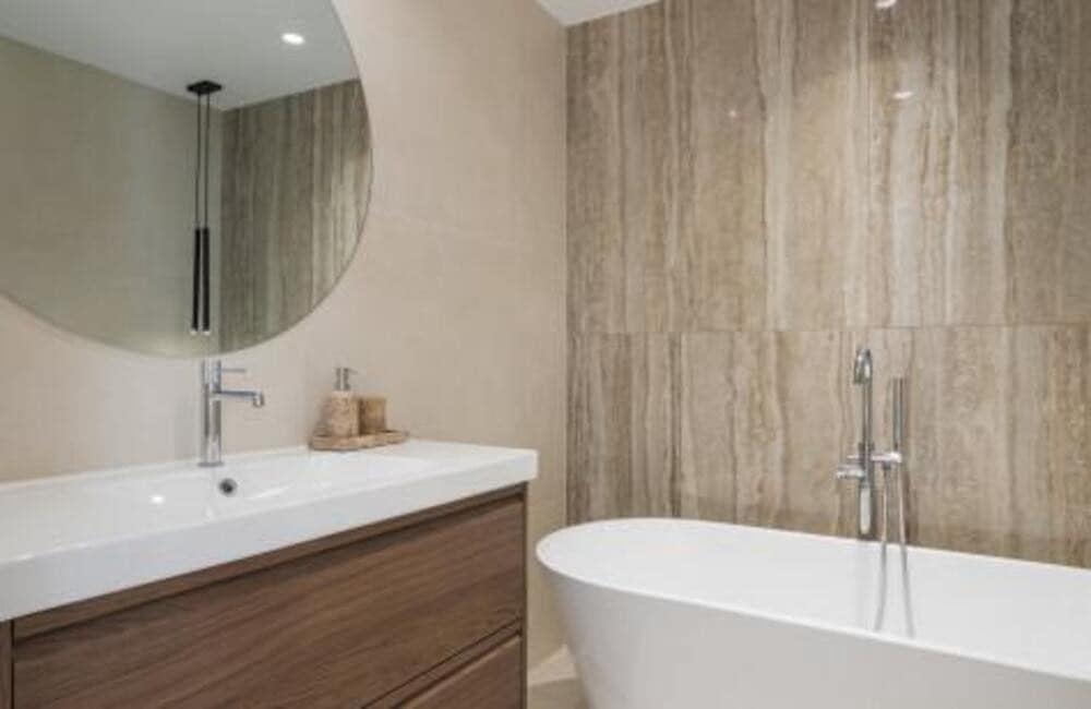 3 sypialnia Apartament na sprzedaż w Benahavis z basenem - 599 000 € (Ref: 9346641)