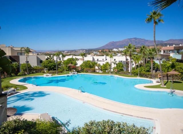 2 soveværelse Lejlighed til salg i Los Flamingos, Benahavís med swimmingpool garage - € 450.000 (Ref: 9348839)