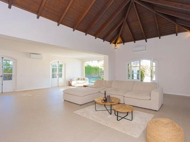 4 soveværelse Villa til leje i El Paraiso, Estepona med swimmingpool garage - € 11.950 (Ref: 9353005)
