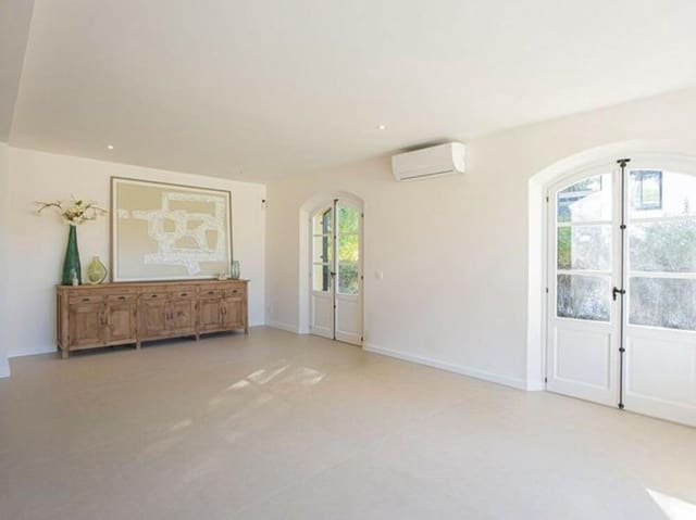 4 soveværelse Villa til leje i El Paraiso, Estepona med swimmingpool garage - € 11.950 (Ref: 9353005)