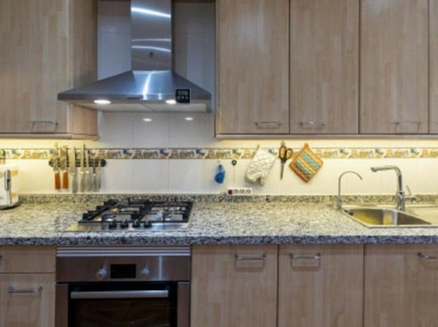3 slaapkamer Appartement te koop in San Pedro de Alcántara Pueblo, Marbella met zwembad garage - € 570.000 (Ref: 9355344)