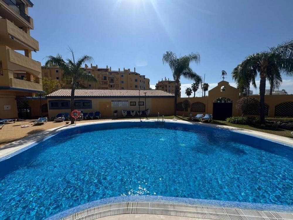3 quarto Apartamento para venda em San Pedro de Alcantara com piscina garagem - 570 000 € (Ref: 9355344)