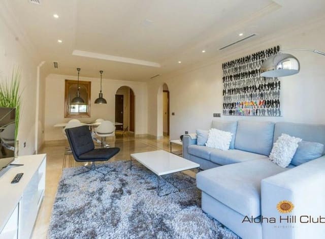 2 soveværelse Lejlighed til salg i Nueva Andalucia, Marbella med swimmingpool garage - € 495.000 (Ref: 9355346)