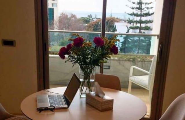 Appartement de 3 chambres à louer à La Carolina - Guadalpín, Marbella avec piscine garage - 3 500 € (Ref: 9357958)