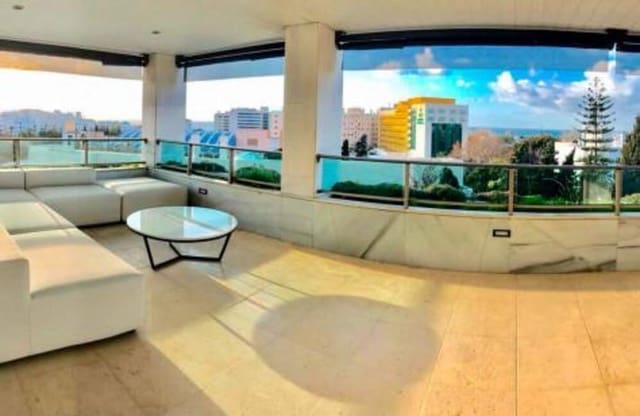 Appartement de 3 chambres à louer à La Carolina - Guadalpín, Marbella avec piscine garage - 3 500 € (Ref: 9357958)