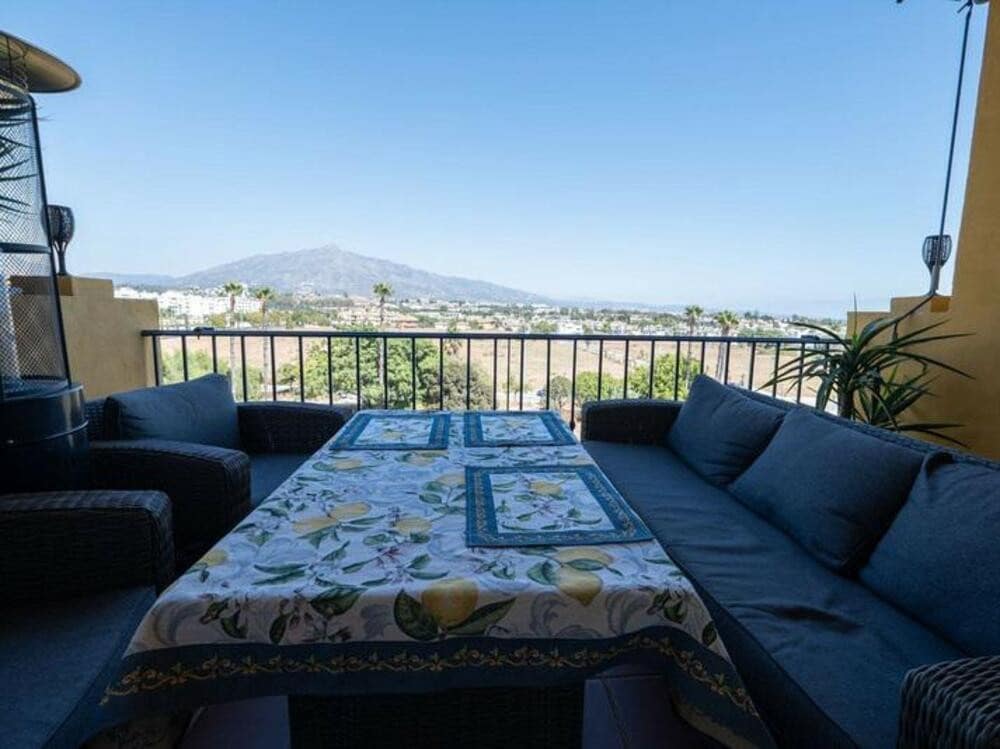 3 bedroom Apartment for rent in San Pedro de Alcantara with pool - € 3,000 (Ref: 9357960)