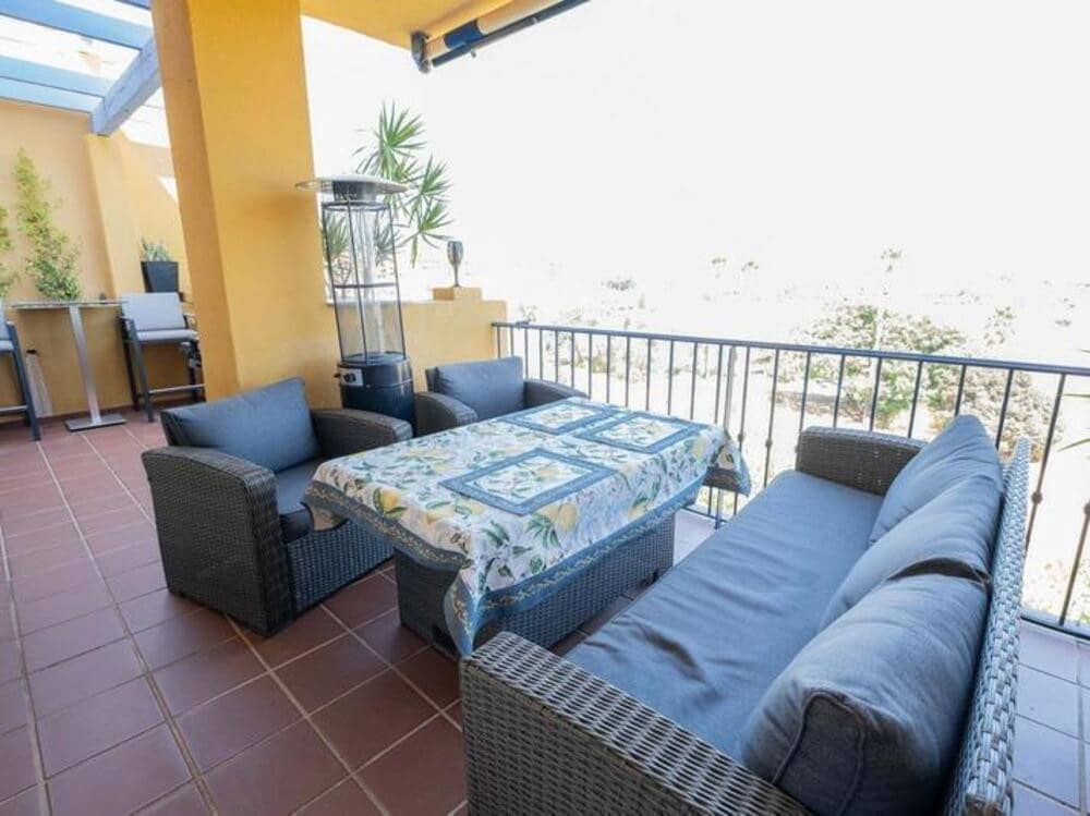 3 bedroom Apartment for rent in San Pedro de Alcantara with pool - € 3,000 (Ref: 9357960)