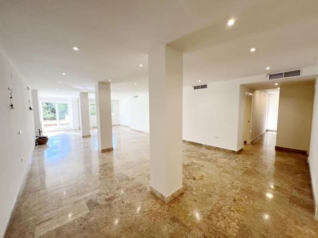 3 makuuhuone Huoneisto vuokrattavana paikassa Lomas De Marbella, Marbella mukana uima-altaan 
autotalli - 3 300 € (Ref: 9361768)