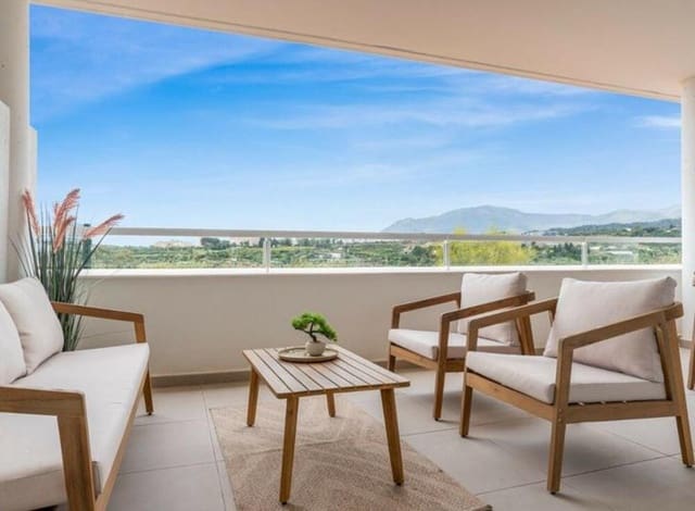 Appartement de 3 chambres à louer à Cancelada, Estepona avec piscine garage - 2 950 € (Ref: 9361771)