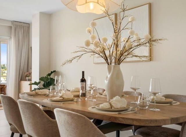 Appartement de 3 chambres à louer à Cancelada, Estepona avec piscine garage - 2 950 € (Ref: 9361771)